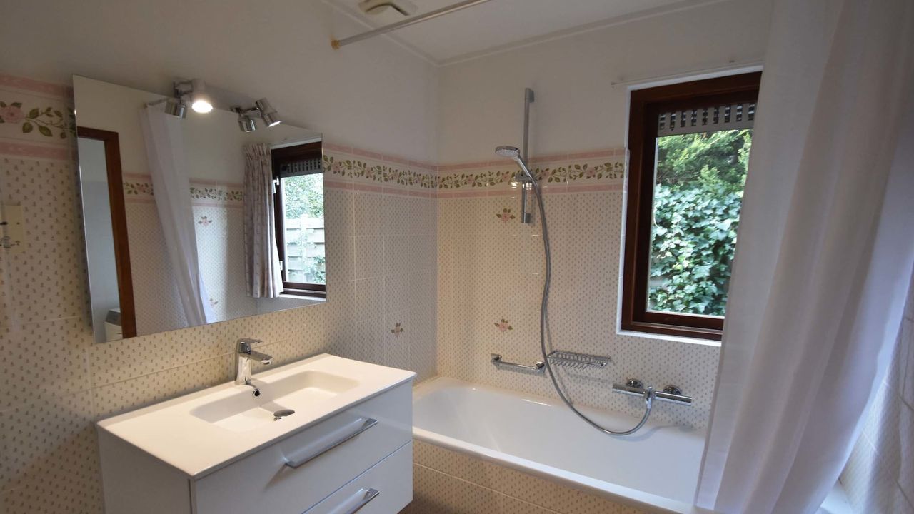 BathRoom BathRoom